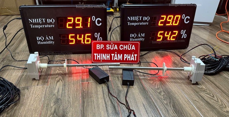 đồng hồ nhiệt độ độ ẩm